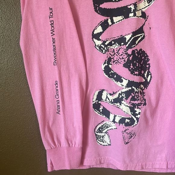 Ariana Grande Sweetener World Tour 2019 Pink Band Long-sleeve Shirt / Small - Picture 3 of 7